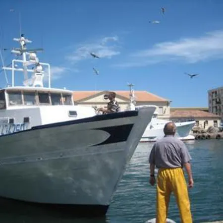 Studio Cabine 20M² Avec Loggia Vitree, Proche Plage - Fr-1-472-125 *